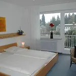 Casa de hóspedes Ebnet Garni 4*